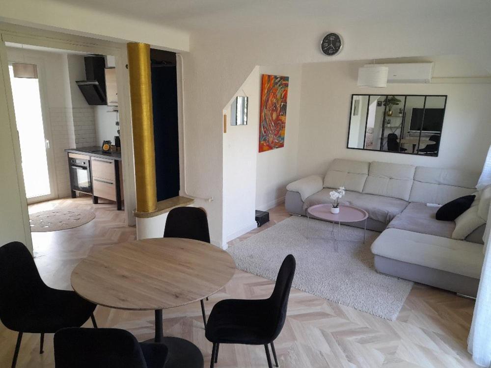 Appartement Aux Alyscamps 2, Climatisation, Wifi, Parking Arles Exteriér fotografie